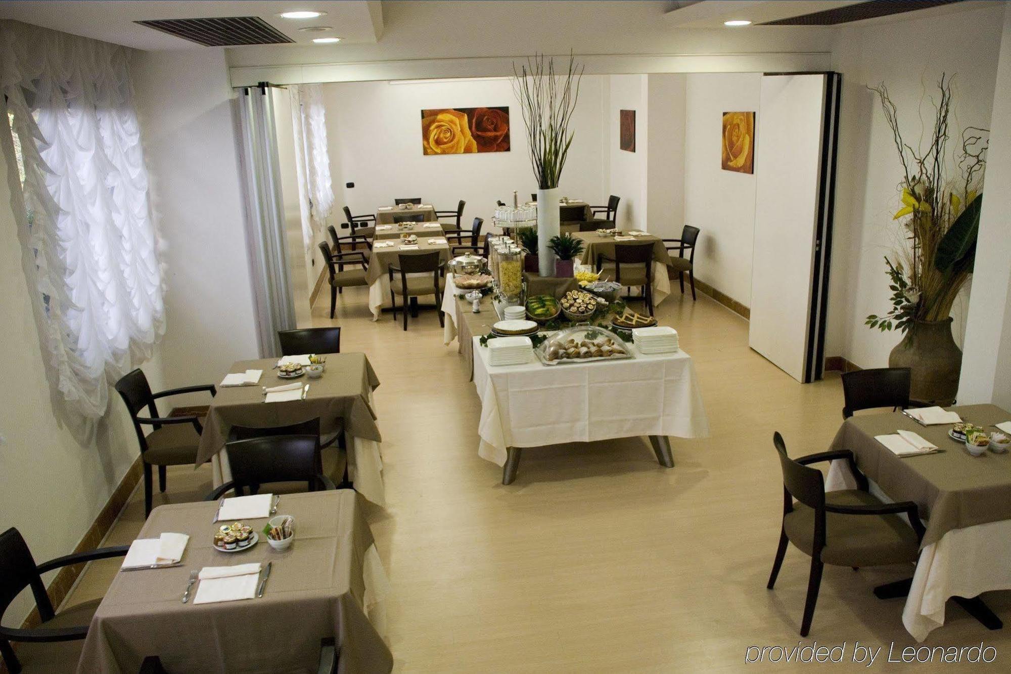 Hotel Palace 2000 Pomezia Restaurant foto